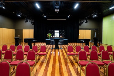 Mem Hall 1/2 Theatre/Bar