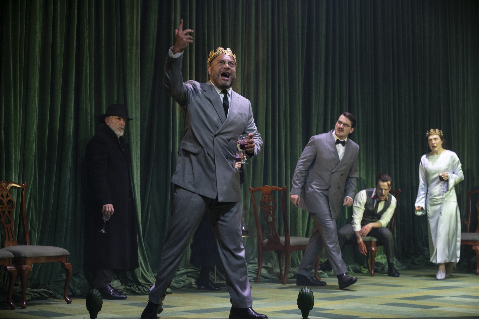 BelllShakespeare_Macbeth_WaggaWagga_Production_PhotoBrettBoardman_007552.jpg